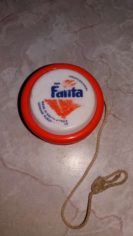Genuine Russell Fanta Yo-Yo with string