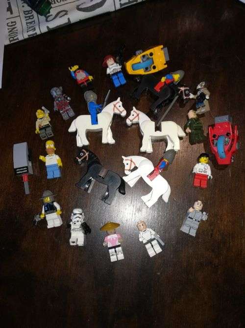 Lego lot men and horse