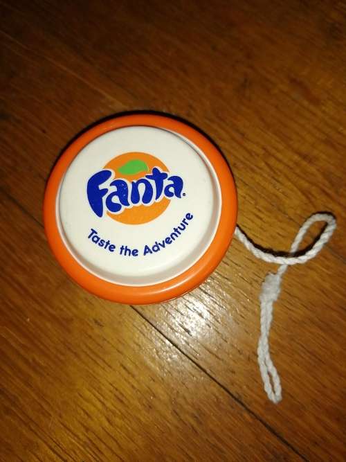 Vintage Fanta Yo-yo