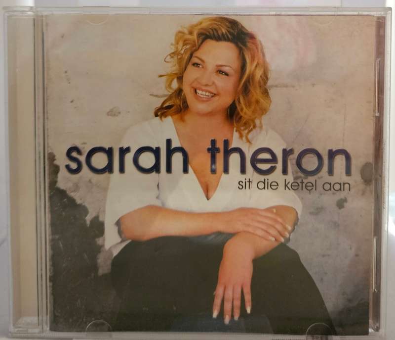 Sarah Theron sit die ketal aan    1979