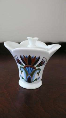 ELIZABETH ARDEN TRESURES OF THE PHAROAHS TRINKET JAR WITH LID