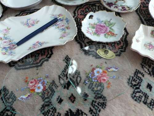 VINTAGE PORCELAIN BRIC A BRAC MIX