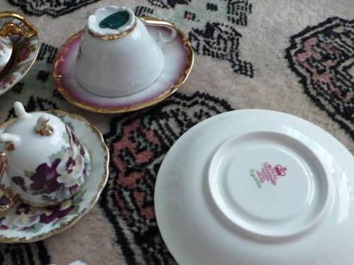VINTAGE PORCELAIN BRIC A BRAC MIX