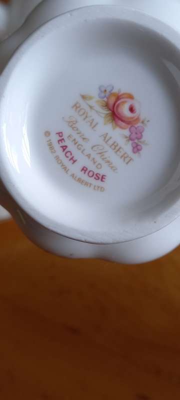 Royal Albert Peach Rose Tea set
