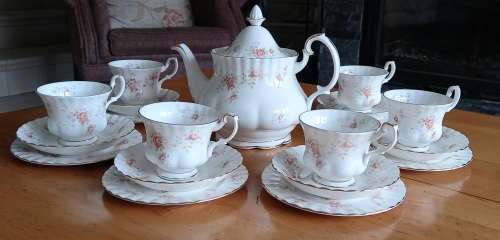 Royal Albert Peach Rose Tea set