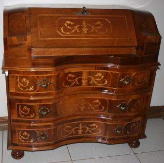 WRITING DESK