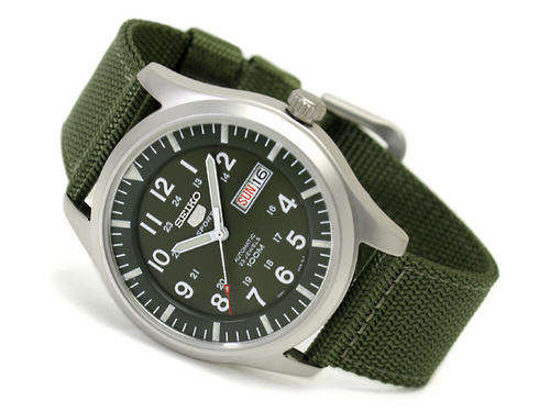 Brand New Seiko 5 Sports Men Automatic 100m Watch SNZG09K1