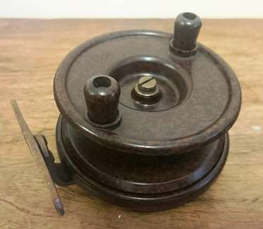 Vintage bakelite fly reel - Mico