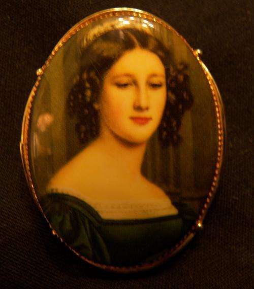 Vintage collectable brooch