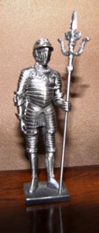 WARROIR IN ARMOUR WITH LANCE