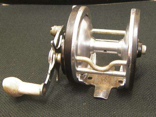 VINTAGE OCEAN CITY REEL , MODEL 112 . (1951)