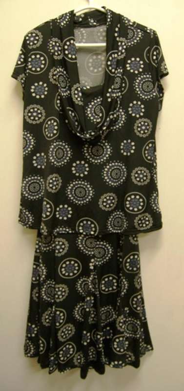 BLACK FLORAL LONG SKIRT AND MATCHING TOP , SIZE L