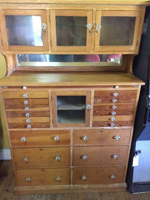 Rare Dentist Cabinet , Douglas Fir Pine , 18' Drawers ( 110 x 40 x 166 cm)