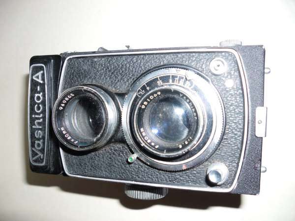 YASHICA A CAMERA