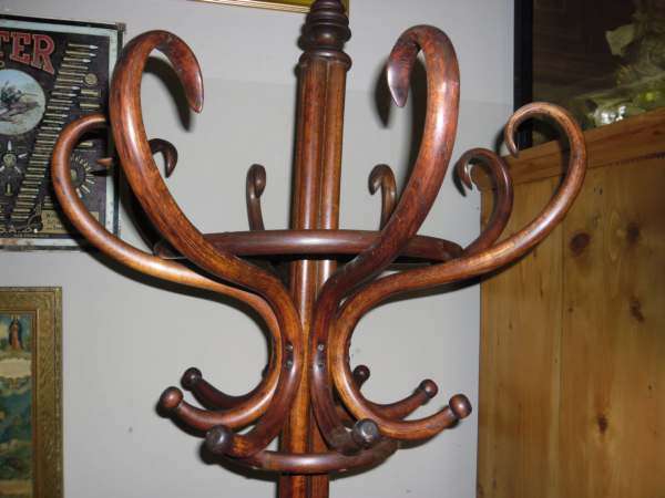 HAT STAND  ( ORIGINAL THONET CIRCA 1902 ) ONE WEEK GIVE AWAY