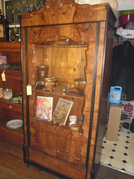 VICTORIAN MAHOGANY DISPLAY CABINET( 190 X 40 X 85 CM)