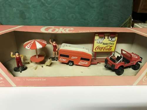 Vintage Coke set in original box