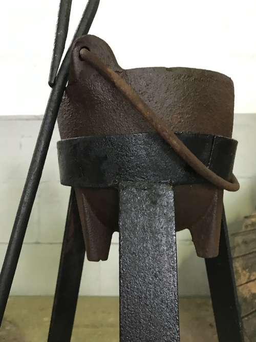 Vntage Cast Iron Melting Pot and Tools ( 49 cm high)