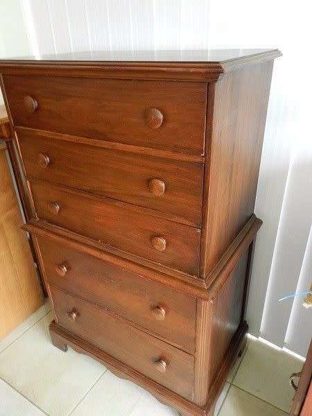 Vintage Walnut Chest on Chest  ( 132 x 82 x 50 cm )