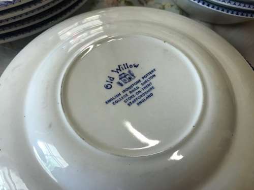 Old Willow Staffordshire Plates (15 pieces )