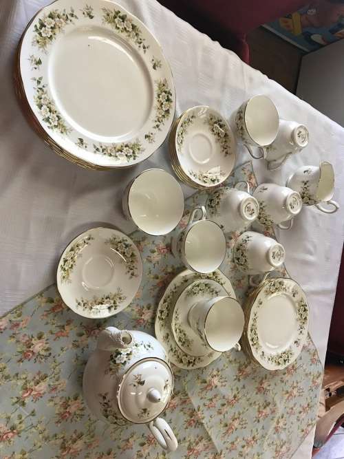 28 Pc Duchess English Bone China September Morn Set in mint condition circa 1961