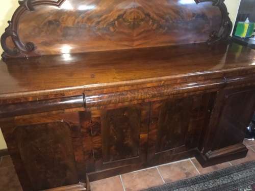 Fantastic Victorian Flame Mahogany Chiffonier circa 1860 ( 182 x 155 x 54 cm )
