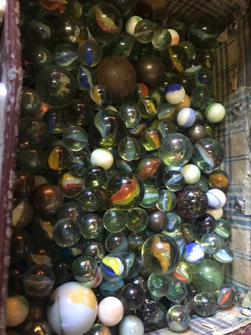 Case full of Marbles /TAS VOL ALBASTERS