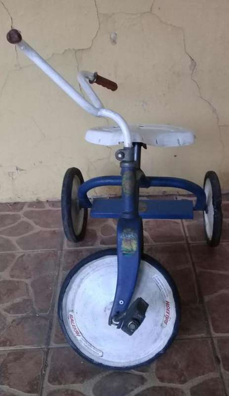 VINTAGE KIDDIES RALEIGH TRICYCLE 1960's