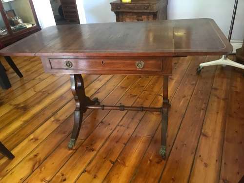 GREAT VICTORIAN MAHOGANY DROPSIDE TABLE ON CASTORS ( 122x 60 x 74 cm )