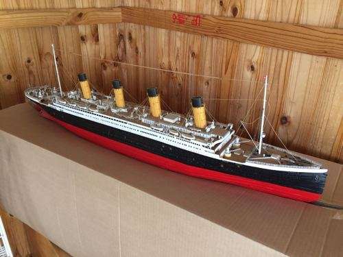 Titanic: Beautiful  Model in wood by Hachette (110 cm )