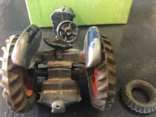 BRITAINS FORDSON TRACTOR IN ORIGINAL BOX