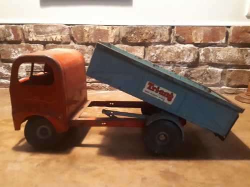 VINTAGE TRIANG TINPLATE TRUCK ( 47 x 21 x 20 cm )