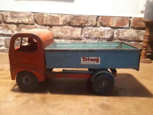 VINTAGE TRIANG TINPLATE TRUCK ( 47 x 21 x 20 cm )