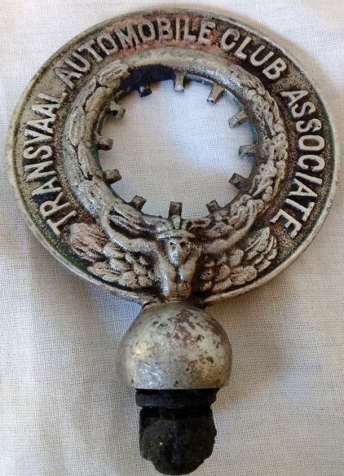 VINTAGE TRANSVAAL AUTOMOBILE ASSOCIATION CAR BADGE ( 11 X 8CM )