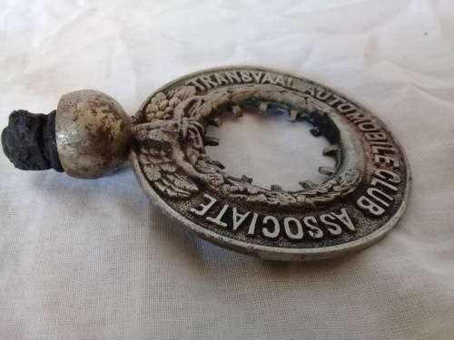 VINTAGE TRANSVAAL AUTOMOBILE ASSOCIATION CAR BADGE ( 11 X 8CM )