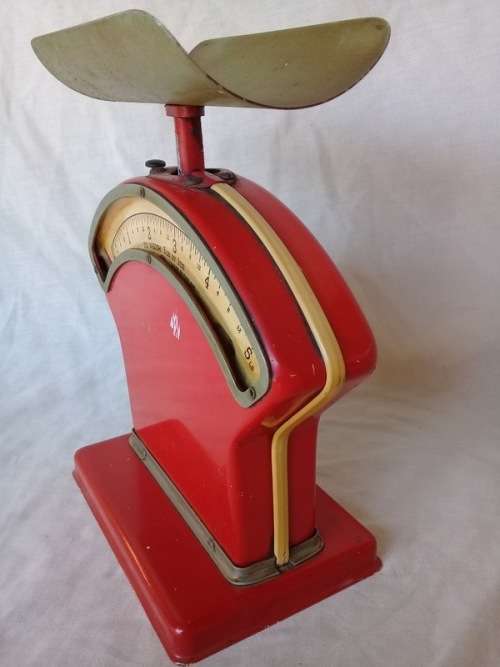 VINTAGE POSTAL SALTER SCALE IN GOOD CONDITION ( 23 X 20 X 10 CM )