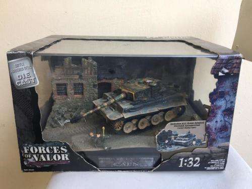 FORCES OF VALOR: CAEN, NORMANDY DIORAMA 1/32 IN ORIGINAL BOX