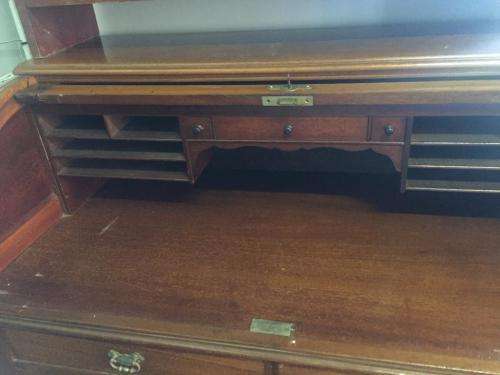 BEAUTIFUL WALNUT BUREAU BOOKCASE WITH LEADGLASS DOORS CIRCA 1890 ( 230 x 121 x 62 cm )