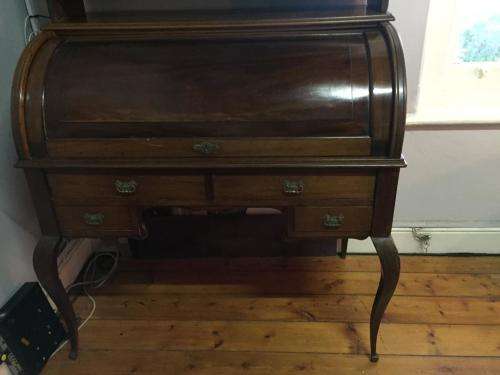 BEAUTIFUL WALNUT BUREAU BOOKCASE WITH LEADGLASS DOORS CIRCA 1890 ( 230 x 121 x 62 cm )