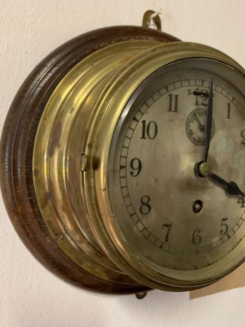BRASS SHIPS CLOCK ( NOT WORKING)