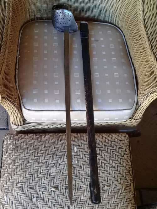 BRITISH CAVALRY SWORD WITH SCABBARD ( BOER WAR ERA)