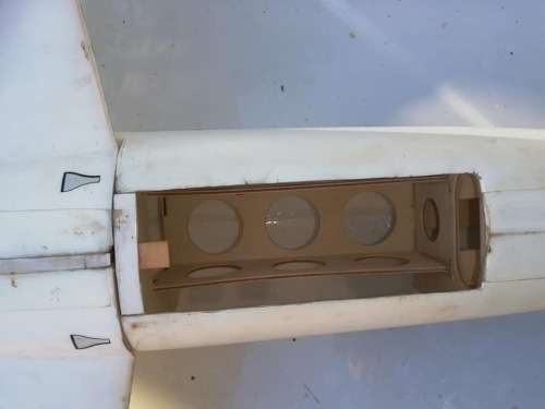 MODEL OF A LEAR JET ( 1480 WINGSPAN X 1440 LENGTH )
