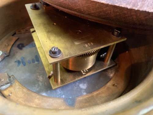 BRASS SHIPS CLOCK ( NOT WORKING)