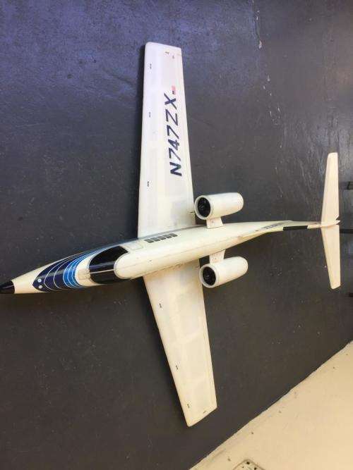 MODEL OF A LEAR JET ( 1480 WINGSPAN X 1440 LENGTH )
