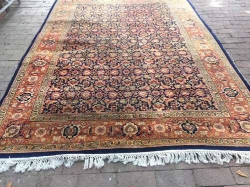 GENUINE PERSIAN RUG ( 204 x 300 cm )