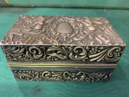HALLMARKED SILVER BOX WITH OIL WARMER ( 9 X 5 X 4.5 CM )