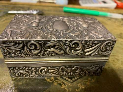 HALLMARKED SILVER BOX WITH OIL WARMER ( 9 X 5 X 4.5 CM )