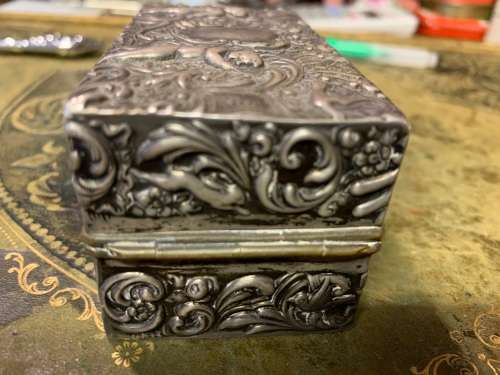 HALLMARKED SILVER BOX WITH OIL WARMER ( 9 X 5 X 4.5 CM )