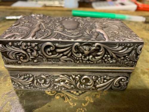 HALLMARKED SILVER BOX WITH OIL WARMER ( 9 X 5 X 4.5 CM )