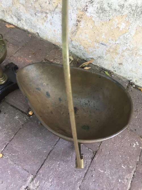 RARE CAST IRON AND BRASS SCALE ( DAY AND MILLARD )